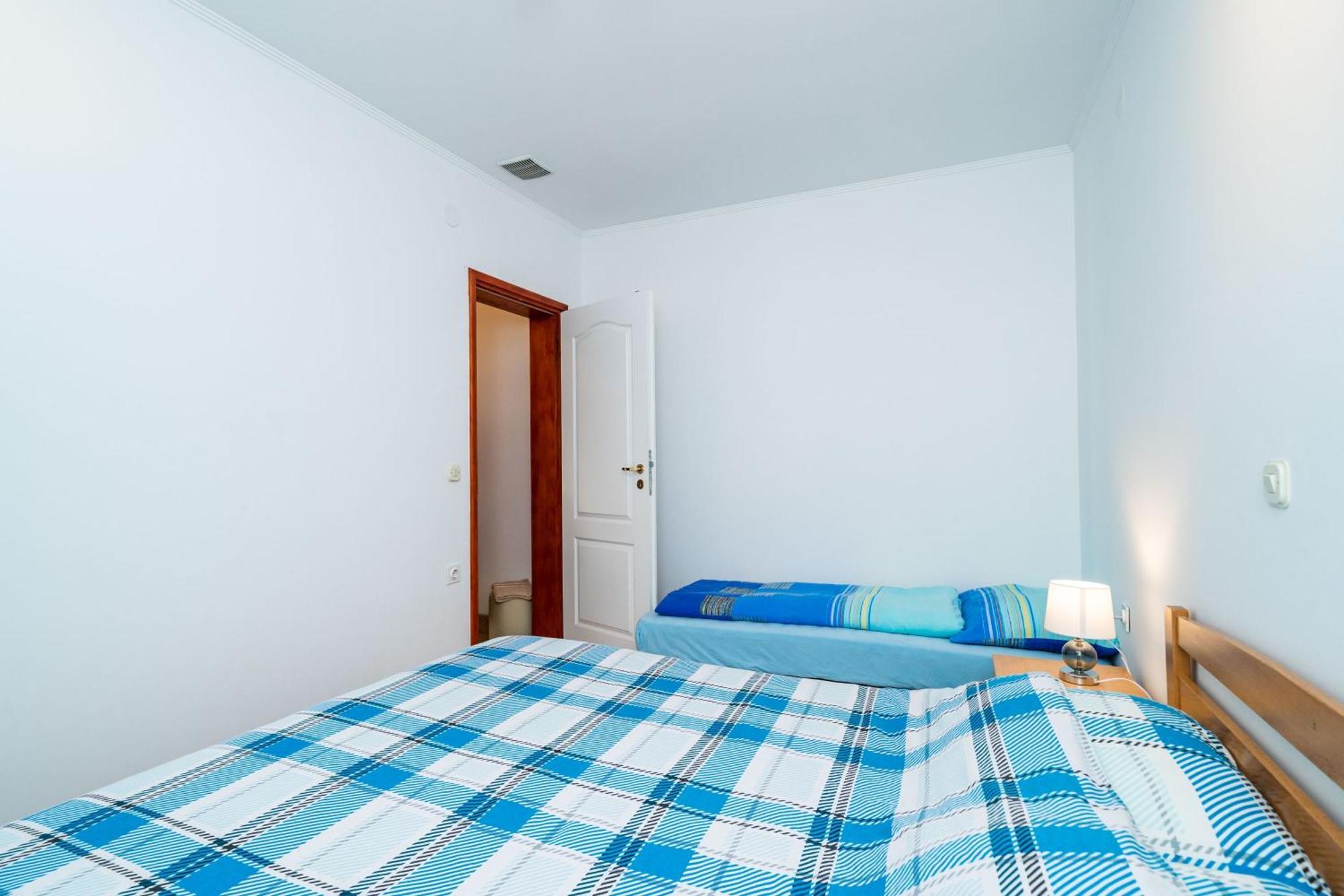 Apartments By The Sea Zuljana, Peljesac - 10233 Room photo